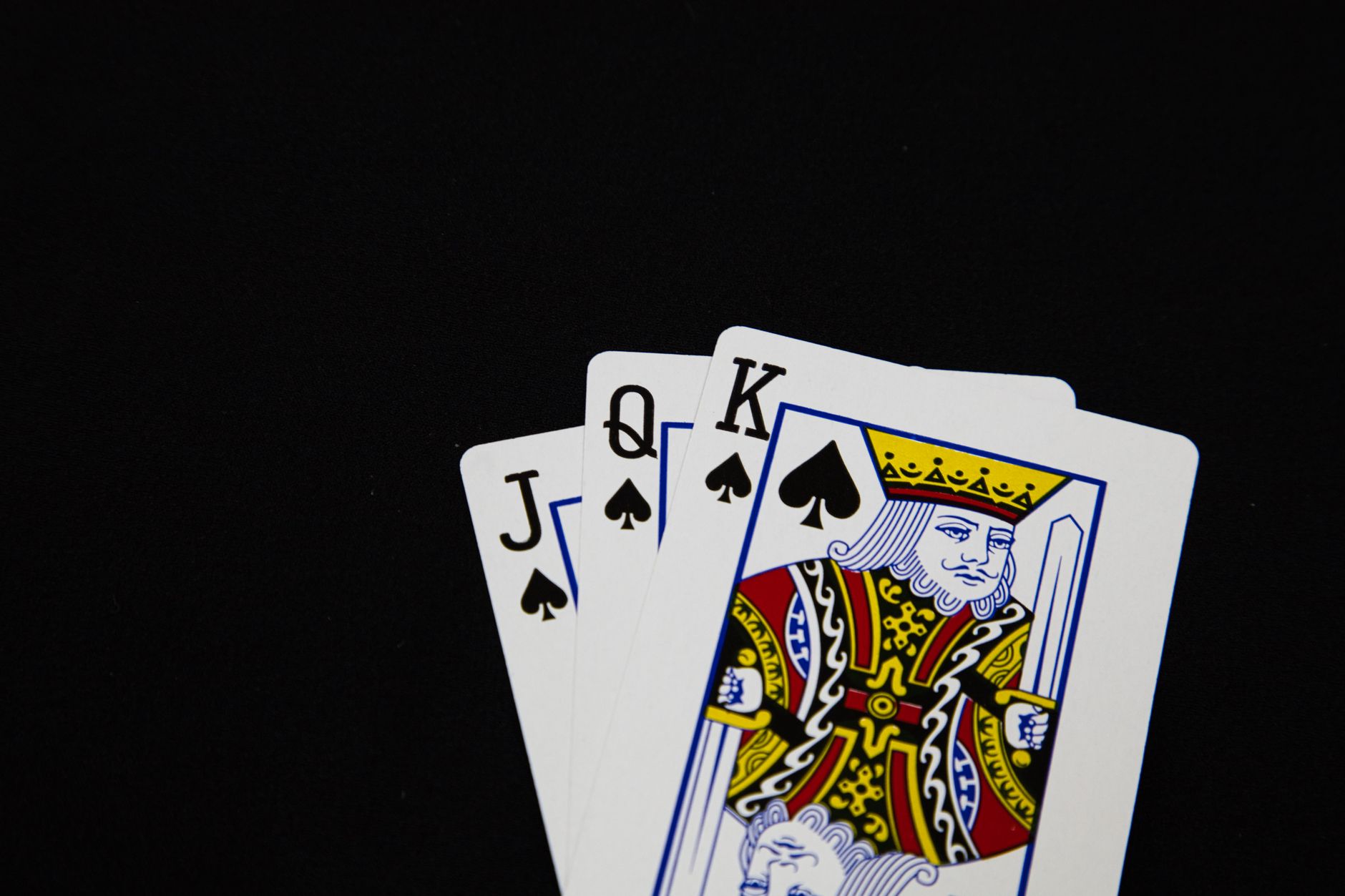 扑克赛事奖金分配全解析：从WSOP到俱乐部赛的结构与策略（实战示例）