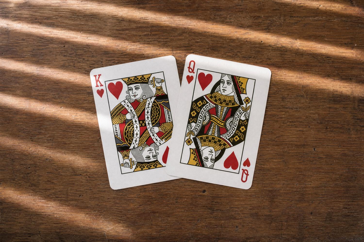 【手机版指南】QQPOKER官网有手机版吗？怎么下载与上手？（实战示例）