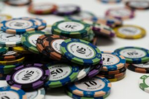 EPT布拉格站主赛买入降至€1,100，对Live League积分争夺意味着什么？